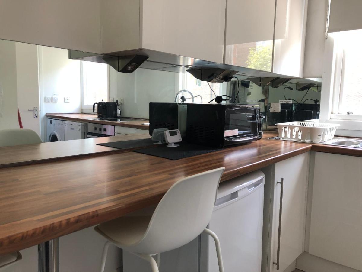 Bright Chiswick Apartment - Great Location Λονδίνο Εξωτερικό φωτογραφία