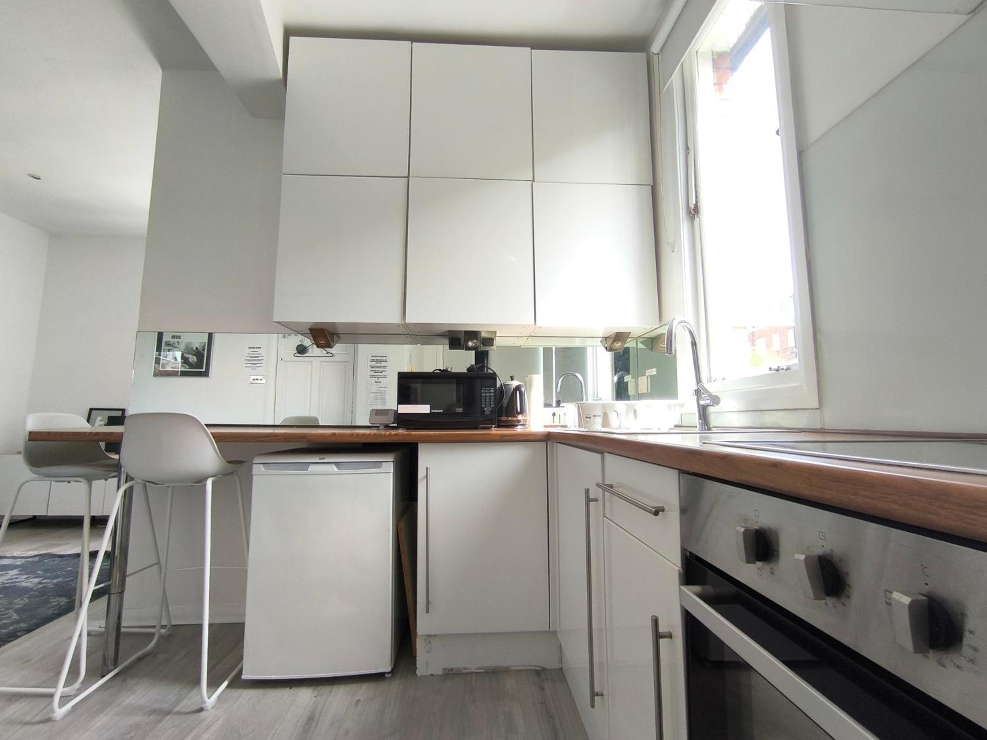 Bright Chiswick Apartment - Great Location Λονδίνο Εξωτερικό φωτογραφία